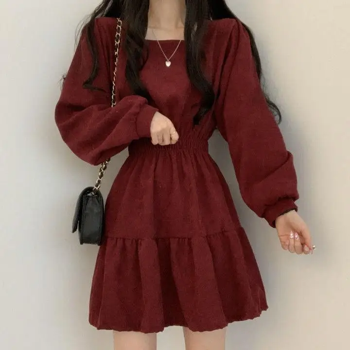 Black Square Collar Slim Pleated Dress for Girls — feature 10