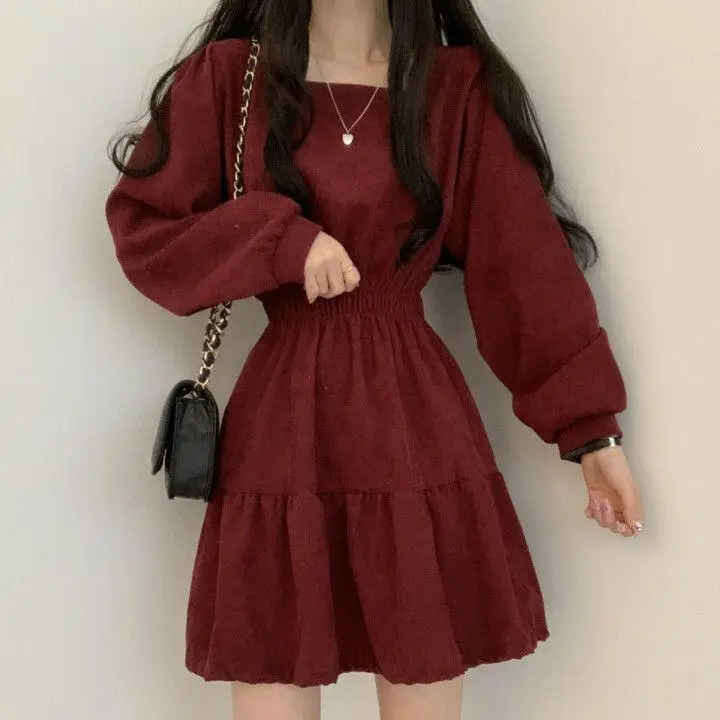 Black Square Collar Slim Pleated Dress for Girls — feature 11