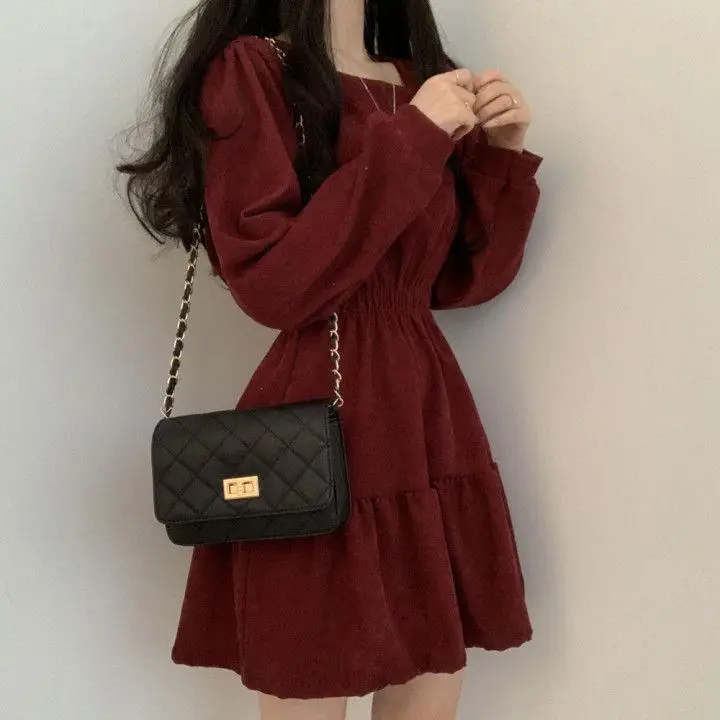 Black Square Collar Slim Pleated Dress for Girls — feature 13
