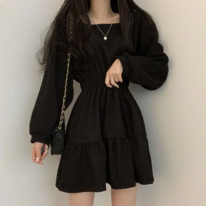 Black Square Collar Slim Pleated Dress for Girls — feature 4