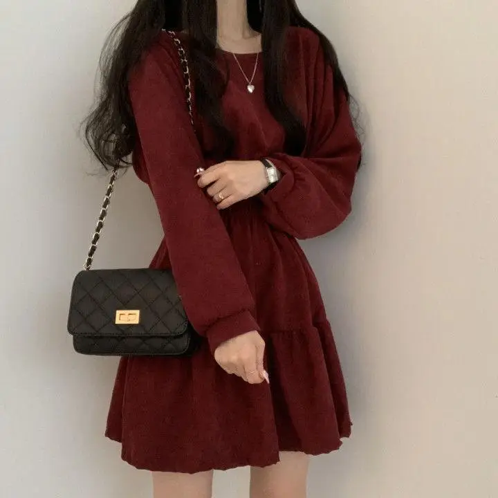 Black Square Collar Slim Pleated Dress for Girls — feature 8