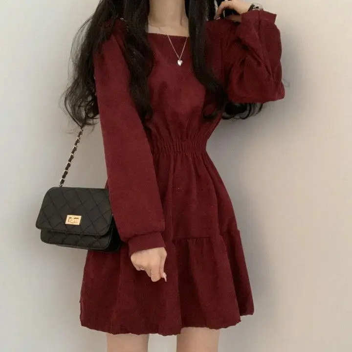 Black Square Collar Slim Pleated Dress for Girls — feature 9