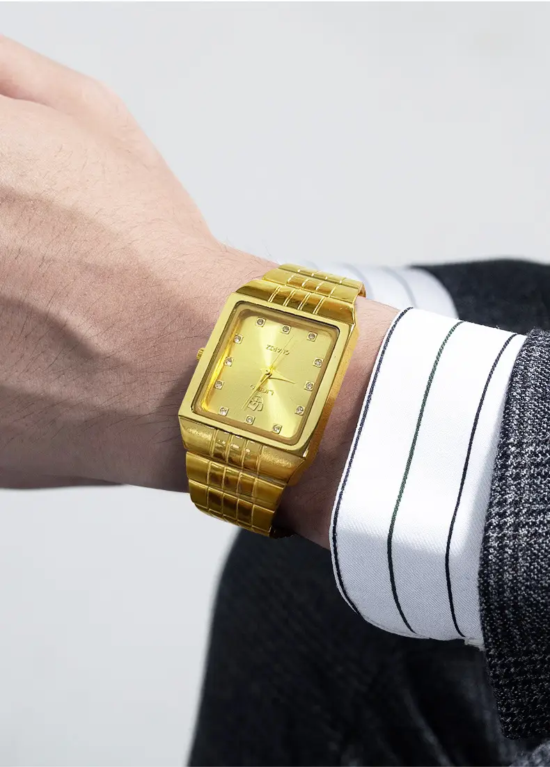 Gold Men's Quartz Watch with Diamond-Encrusted Case — feature 5