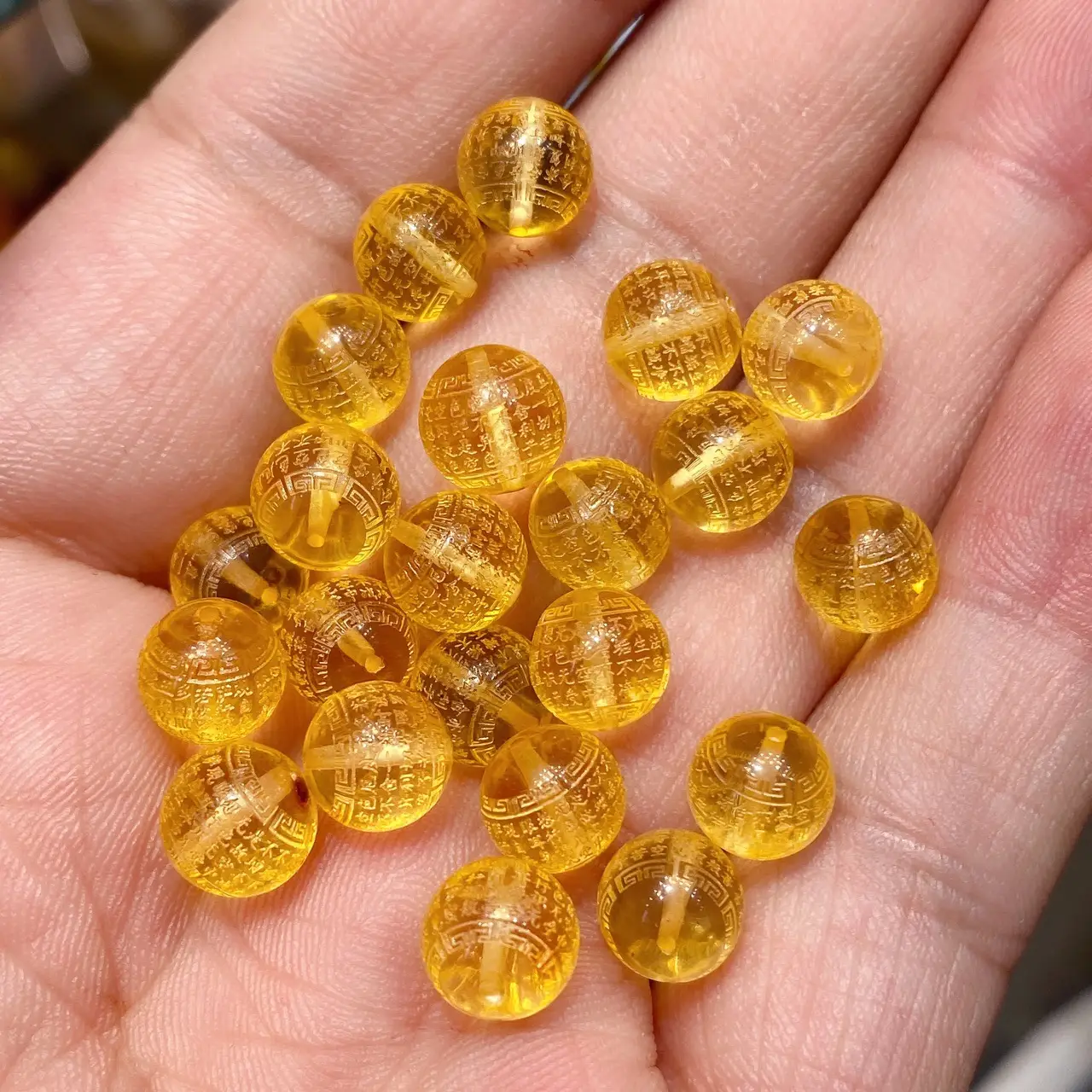 Natural Russian Amber Heart Sutra Beads Water Purification Gold Amber Loose Beads - Image 3