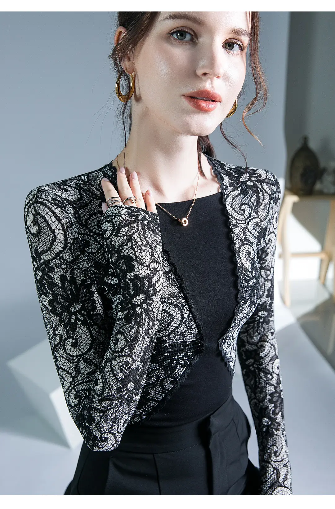 Lace Stitching Top Black Autumn Winter Inner Shirt — feature 8