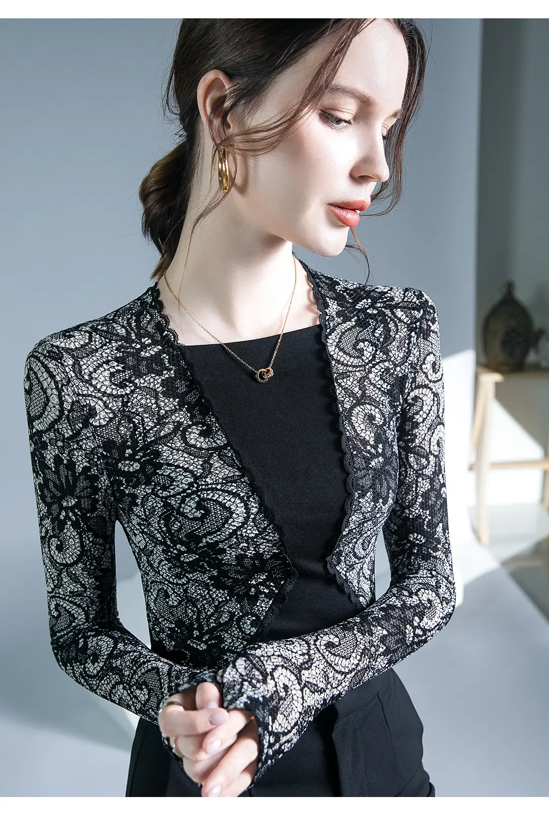 Lace Stitching Top Black Autumn Winter Inner Shirt — feature 9