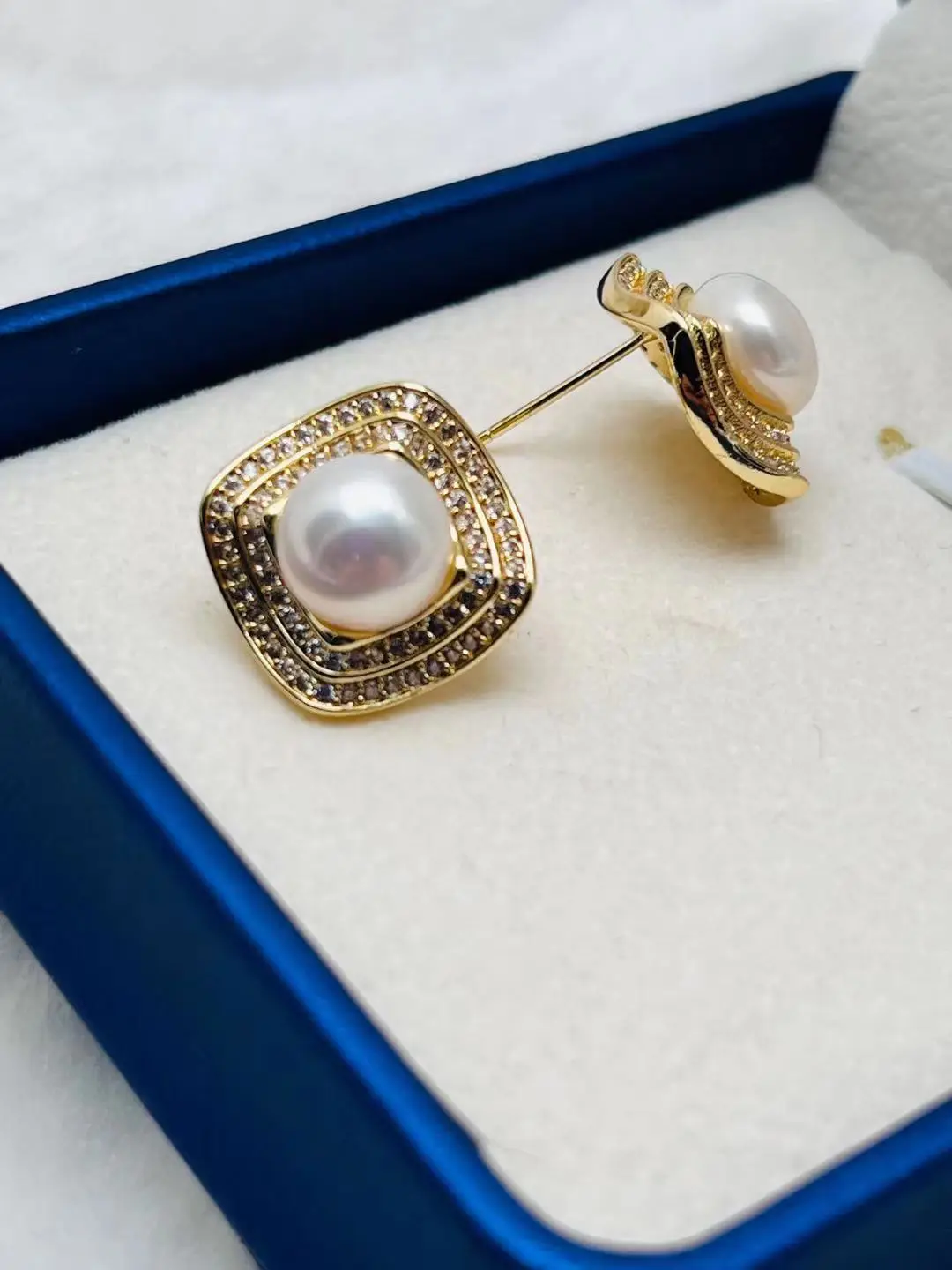 Natural Pearl Stud Earrings 8-9mm High Quality Wholesale