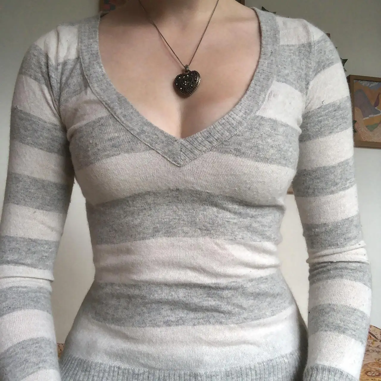 Women's Stripe V-Neck Slim Fit Sweater — feature 4