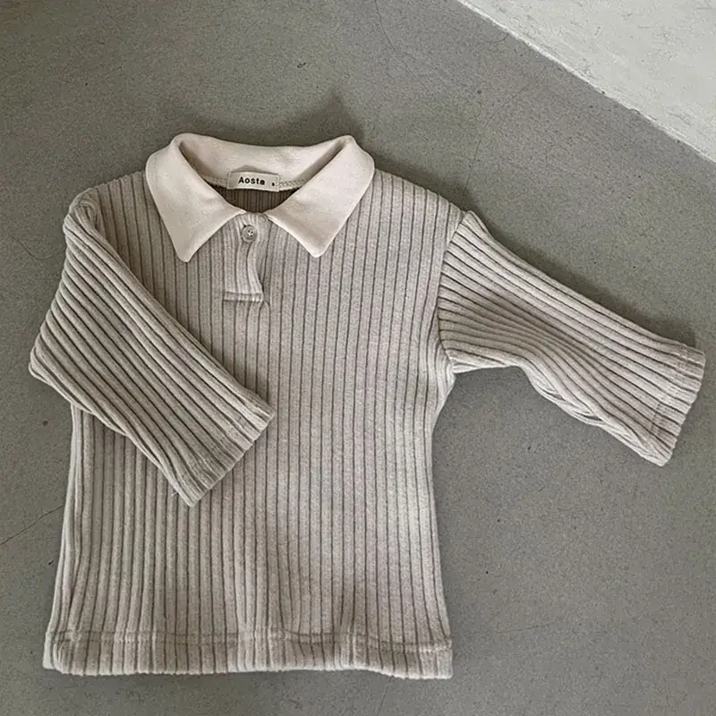 White Knit T-Shirt with Black Pants for Baby - Image 2
