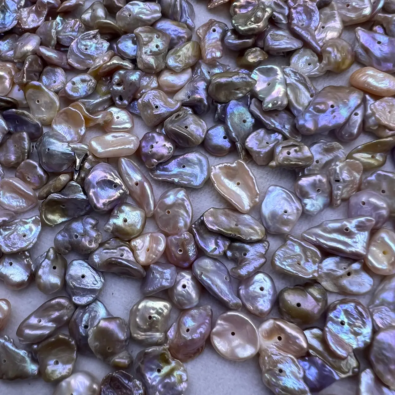 Irregular Gilded Pearl Petals Jewelry Set — feature 6
