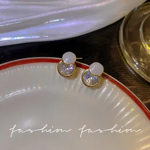 Women Round Blue Crystal Earrings 2025 Trendy β feature 2