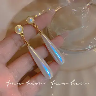 Women Round Blue Crystal Earrings 2025 Trendy β feature 6