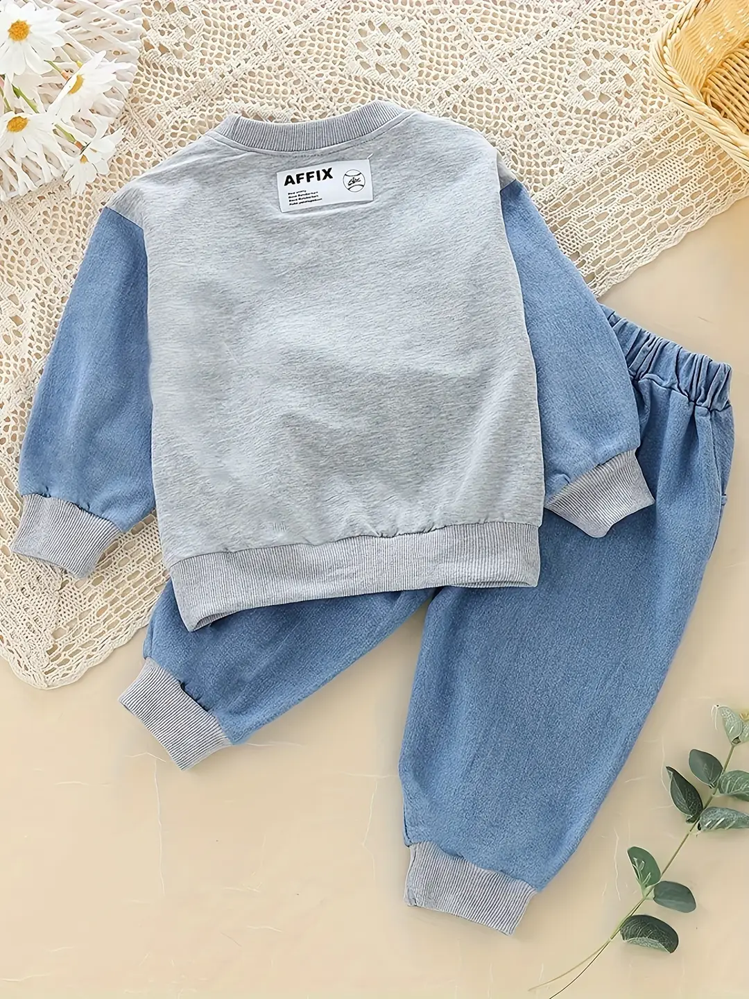 Boys' Sweatshirt Set, Spring Outfit, Stylish Children's Sportswear, Trendy Autumn Fashion, Cool and Fashionable Spring and Autumn Styles — feature 4
