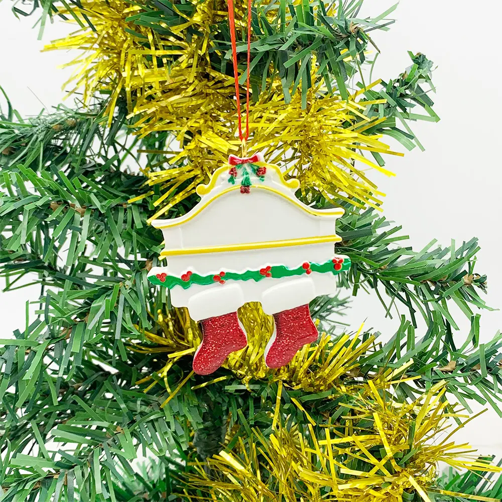 Christmas Socks with Nameplate and Resin Decor — feature 13