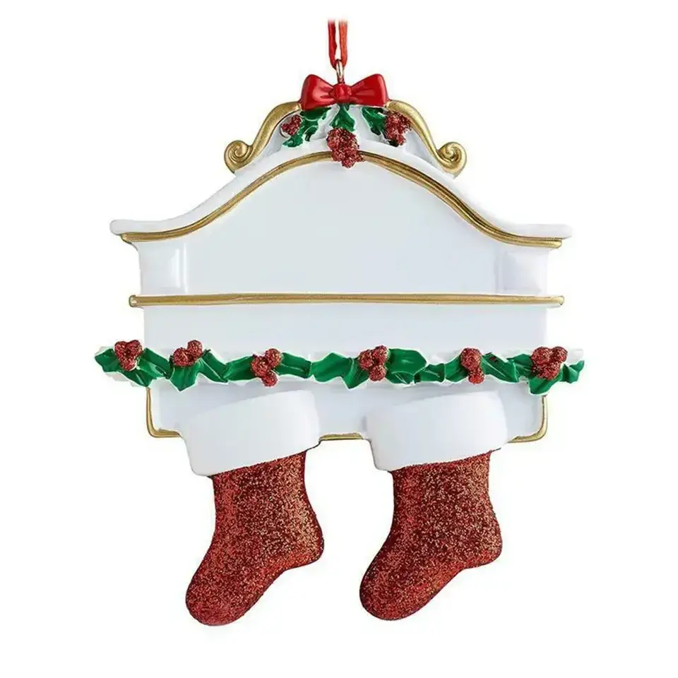 Christmas Socks with Nameplate and Resin Decor - Image 8