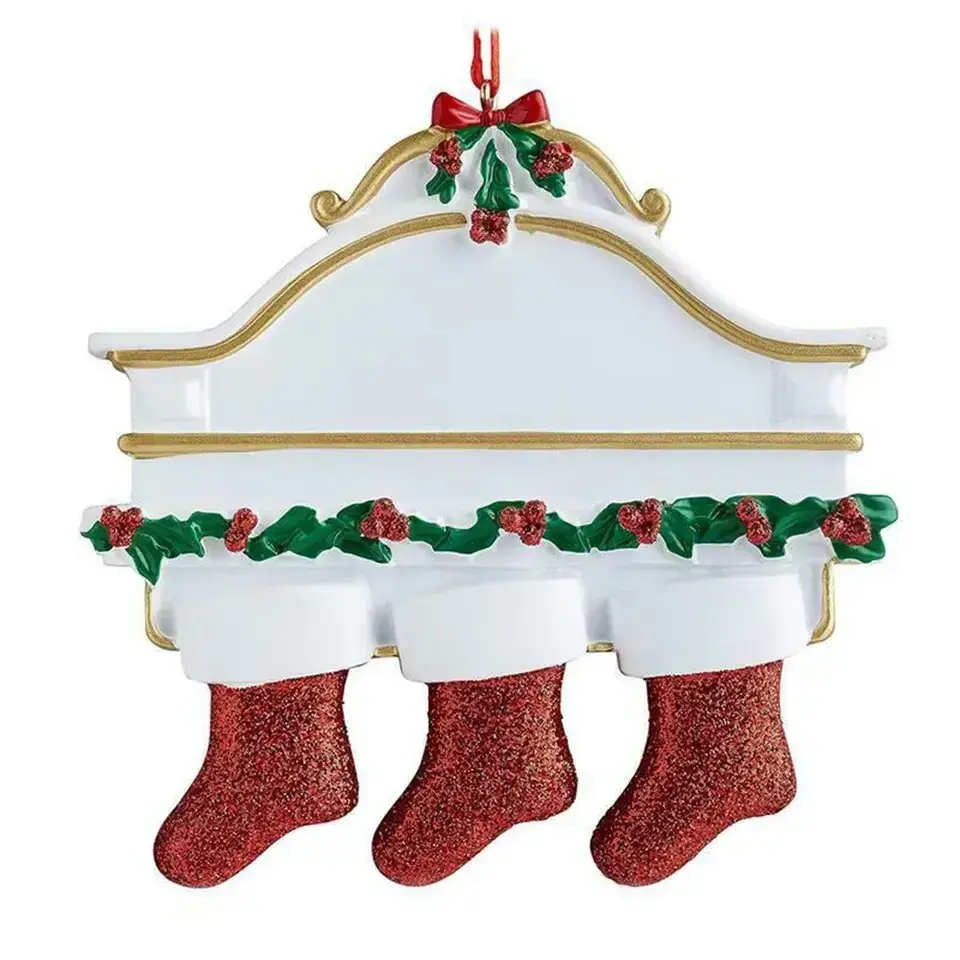 Christmas Socks with Nameplate and Resin Decor - Image 9