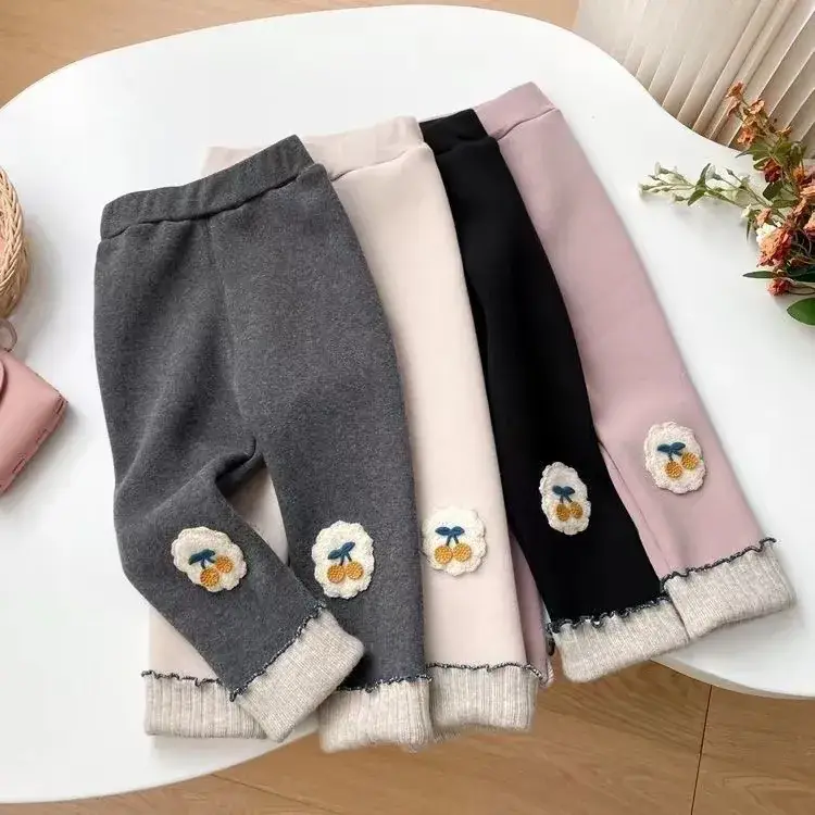 Girls' fleece-lined Leggings Children's Autumn and Winter Thickened One-piece Velvet Outer Wearing Western Style Baby Girls' Winter Warm Pants