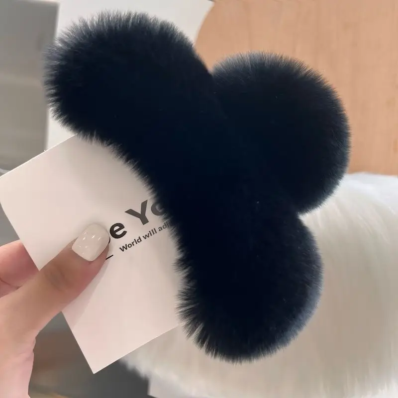 Plush Hair Grab Clip for Large Head - Image 3