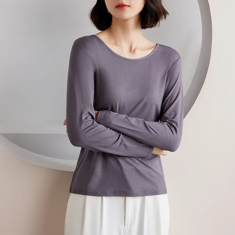 Women's Black Long Sleeve Crewneck Top for Winter - Image 4