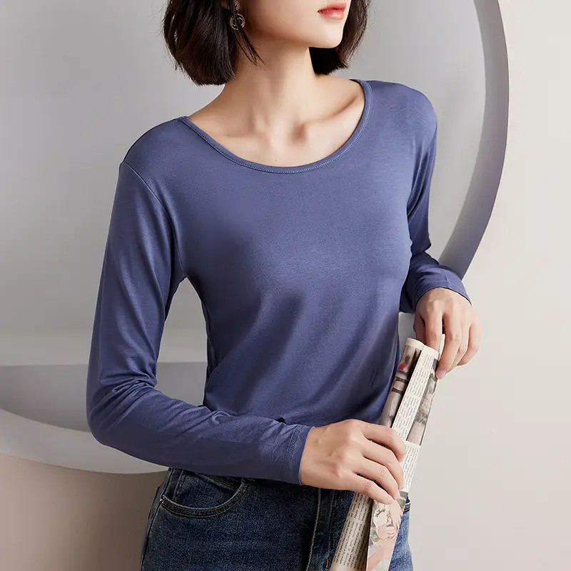 Women's Black Long Sleeve Crewneck Top for Winter - Image 5