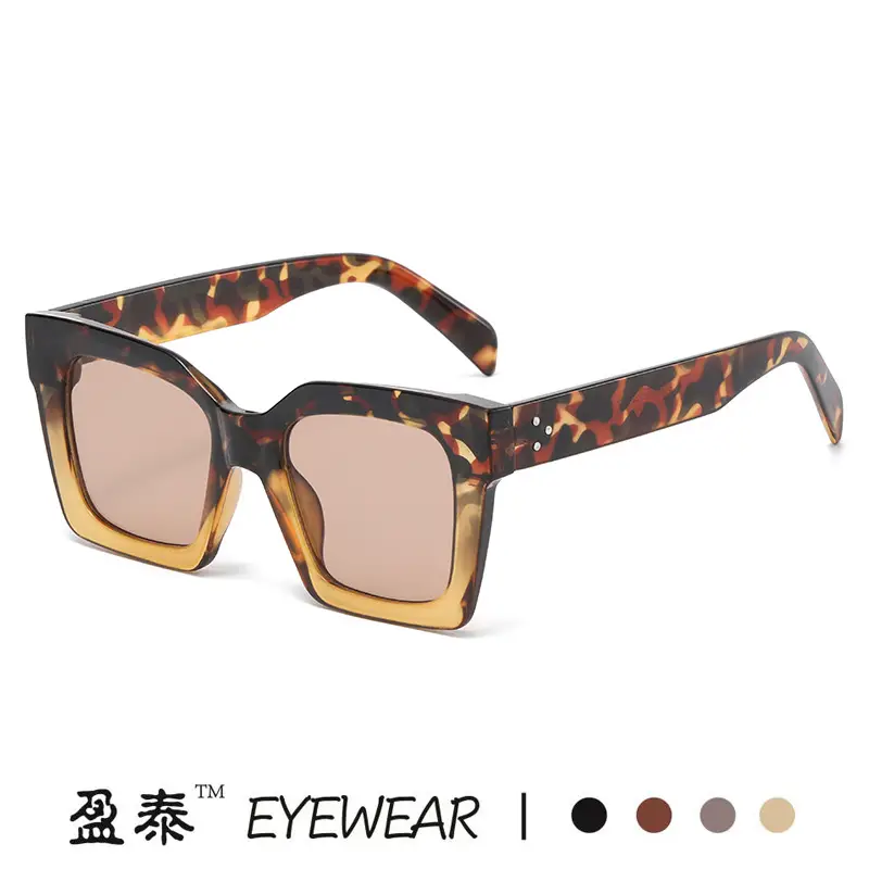 Modern White Gradient Sunglasses for All Occasions - Image 10