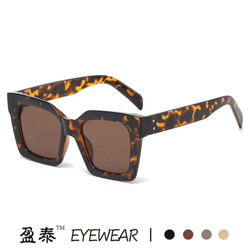 Modern White Gradient Sunglasses for All Occasions - Image 12