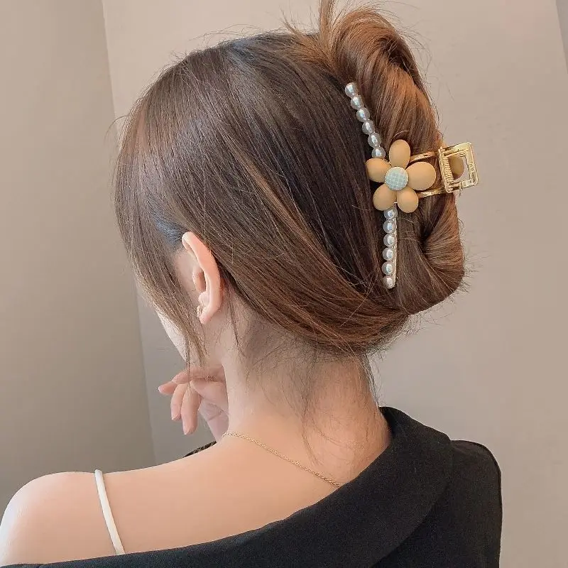 Women's Large Shark Clip Hair Clip Brown - Image 137