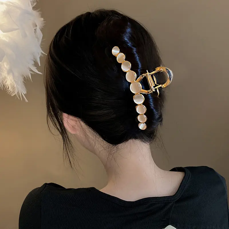Women's Large Shark Clip Hair Clip Brown - Image 6