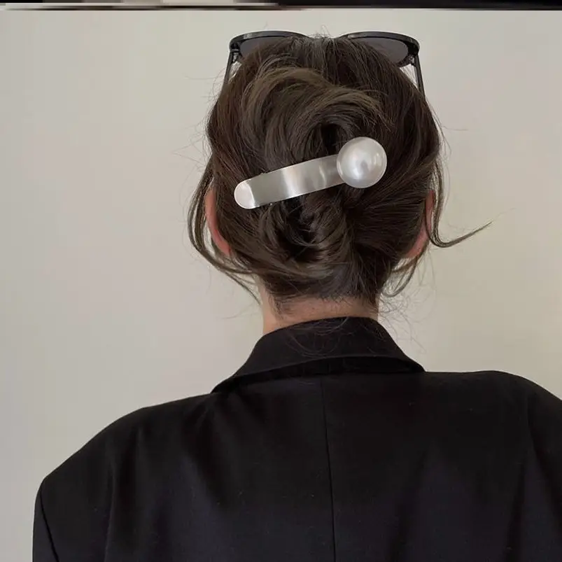 Women's Large Shark Clip Hair Clip Brown - Image 8