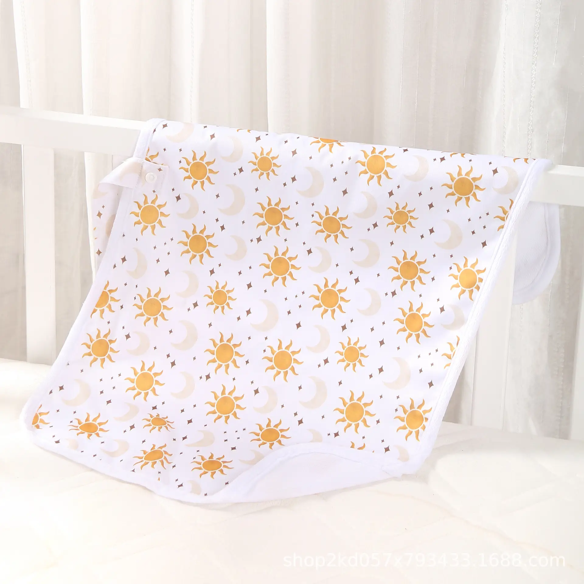 Rainbow Printed Baby Diaper Towel — feature 13