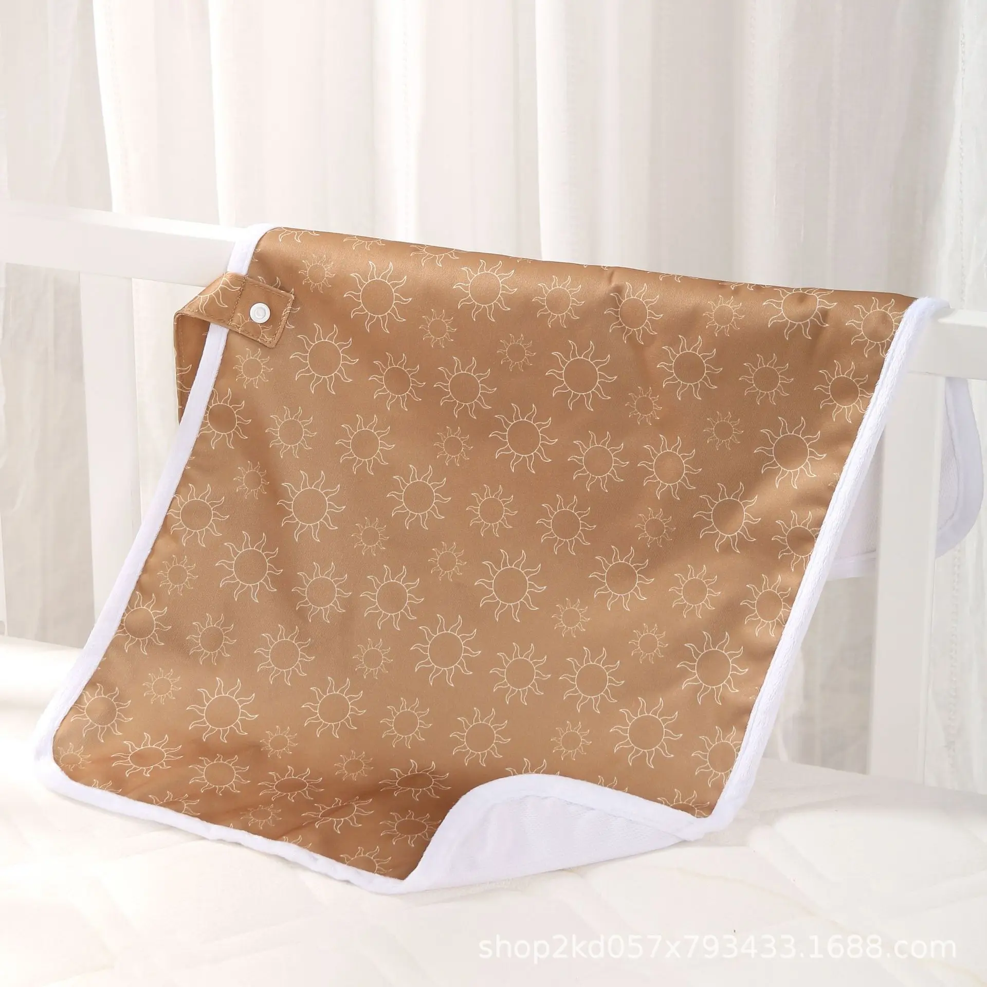 Rainbow Printed Baby Diaper Towel — feature 14