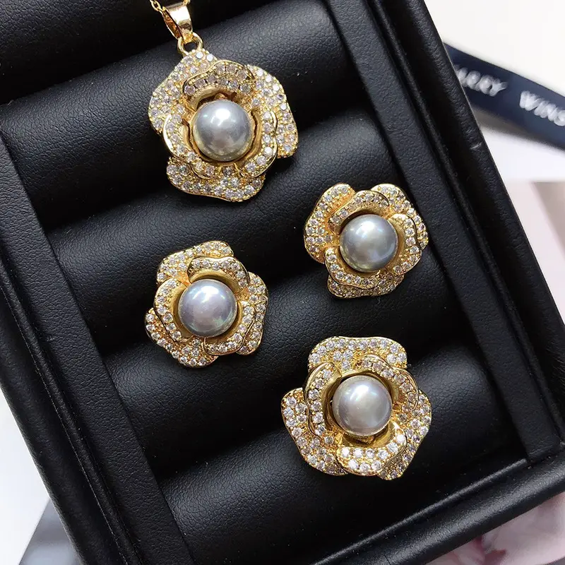 Vintage Pearl Three-piece Set Gold Plated Light Luxury Jewelry