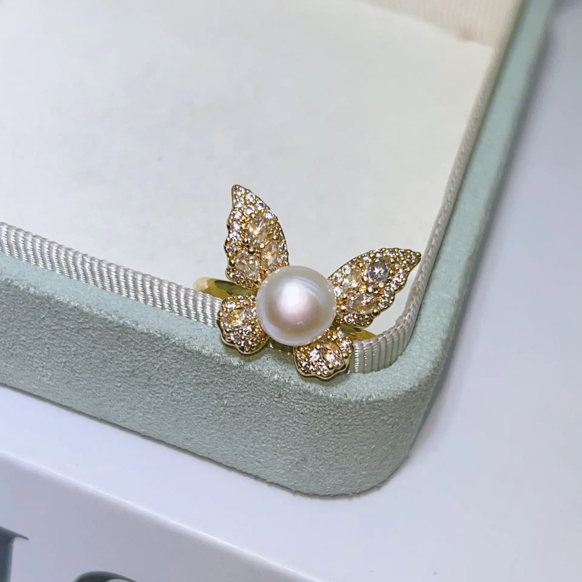 New Freshwater Pearl Butterfly Ring Adjustable Copper Gold Plated - Image 17