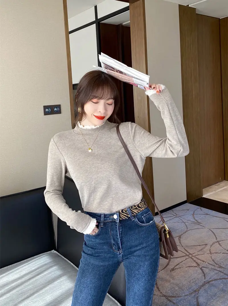 Fleece Lined Lace Collar Shirt for Women 2026 — feature 3