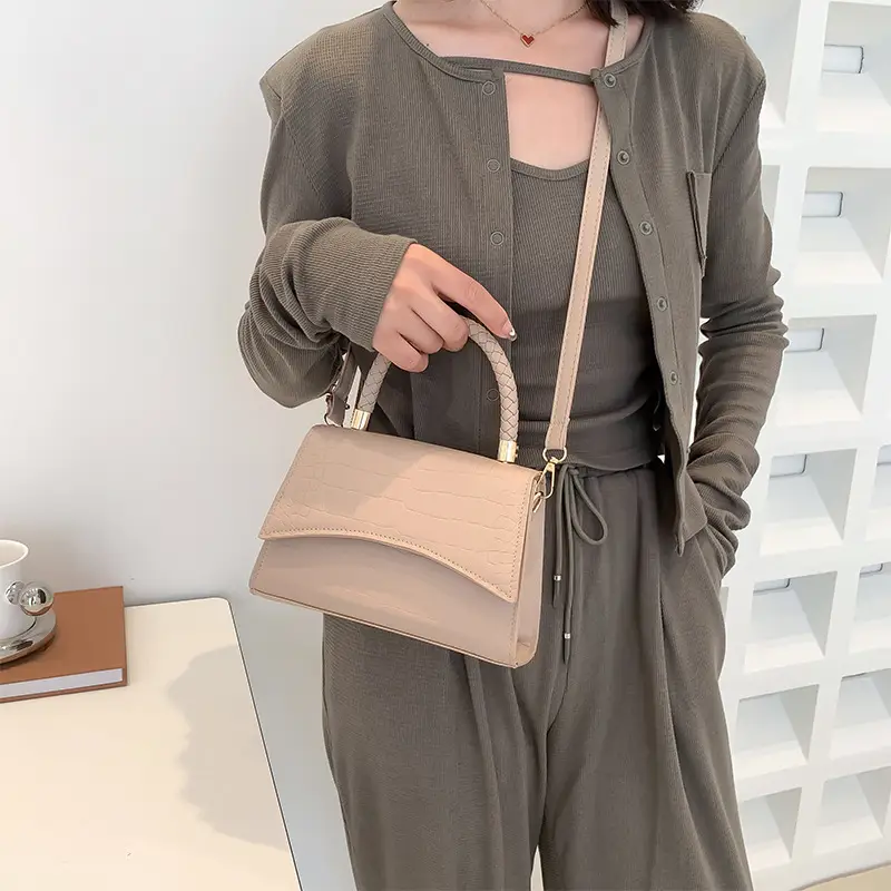 Women Crocodile Pattern Shoulder Bag Black 2022