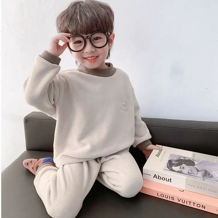 Boys & Girls Winter Fleece Pajamas 2022 — feature 3