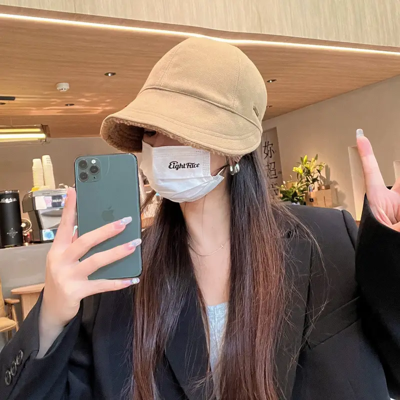 Women's Beige Wide Brim Cap for Autumn Winter - Image 3
