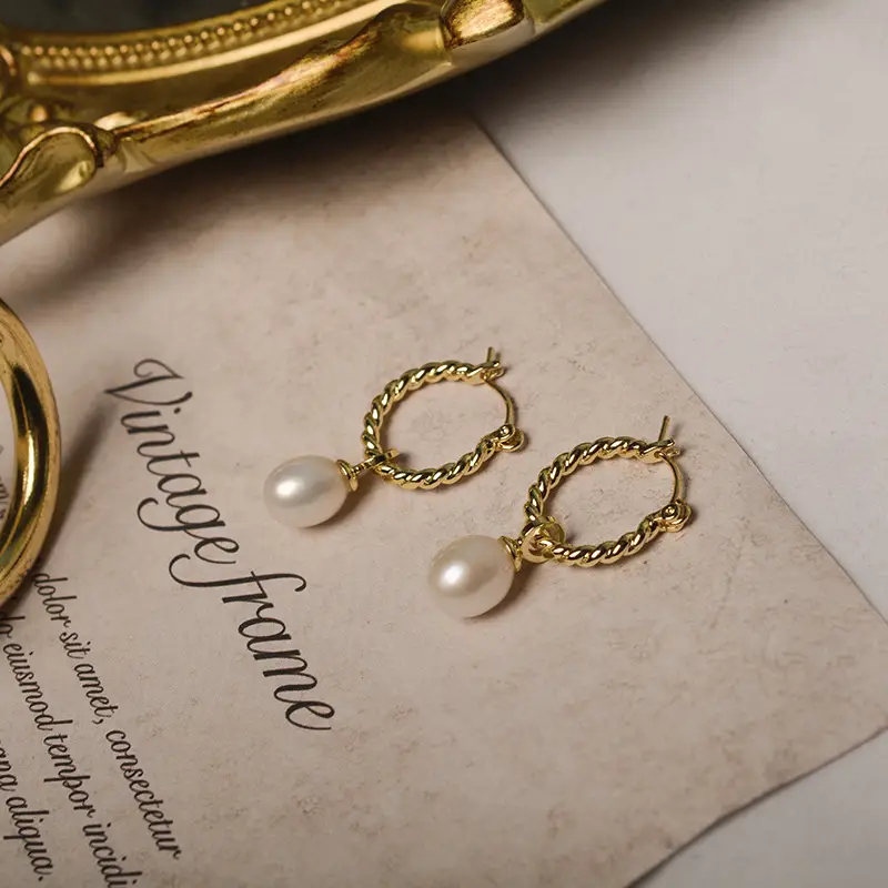 Two-Wear Pearl Earrings European American Twist Design - Image 2