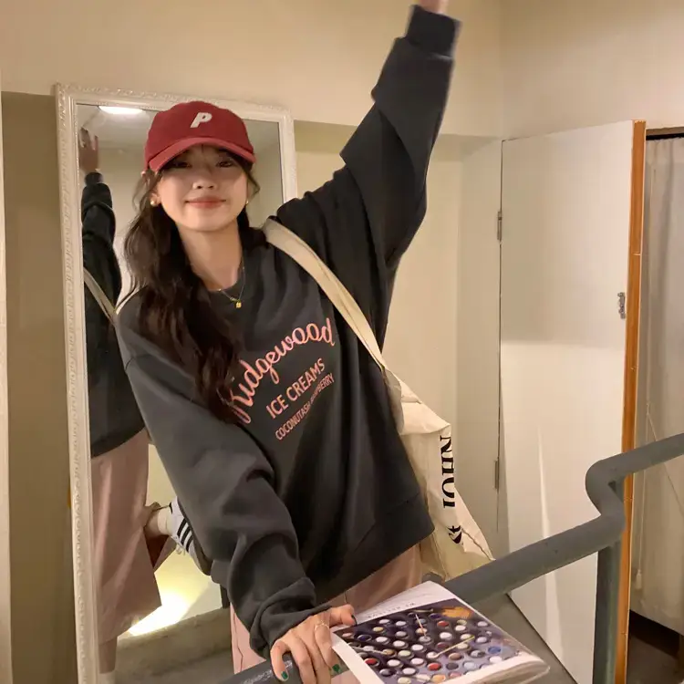 Women Printed Long Sleeve Sweater Gray American Style — feature 19