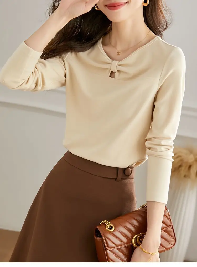 Women V-Neck T-Shirt Black 2022 Winter Long Sleeve — feature 18