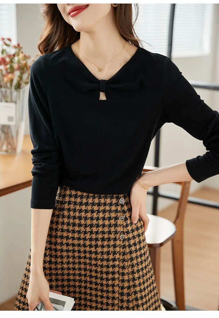 Women V-Neck T-Shirt Black 2022 Winter Long Sleeve — feature 28