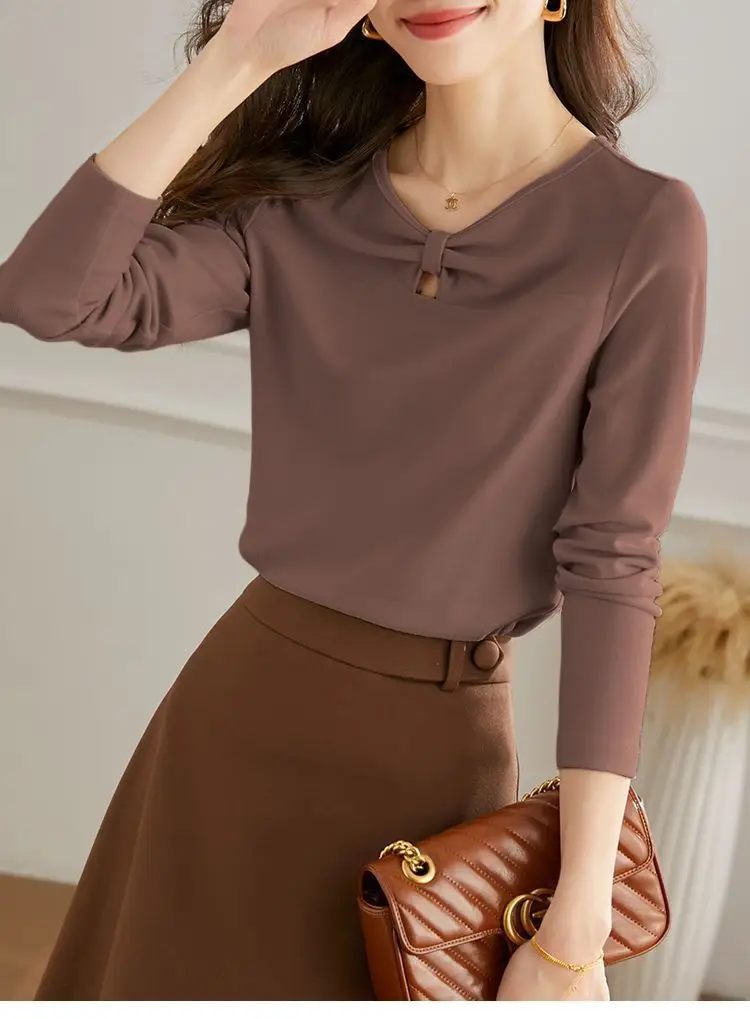 Women V-Neck T-Shirt Black 2022 Winter Long Sleeve — feature 32
