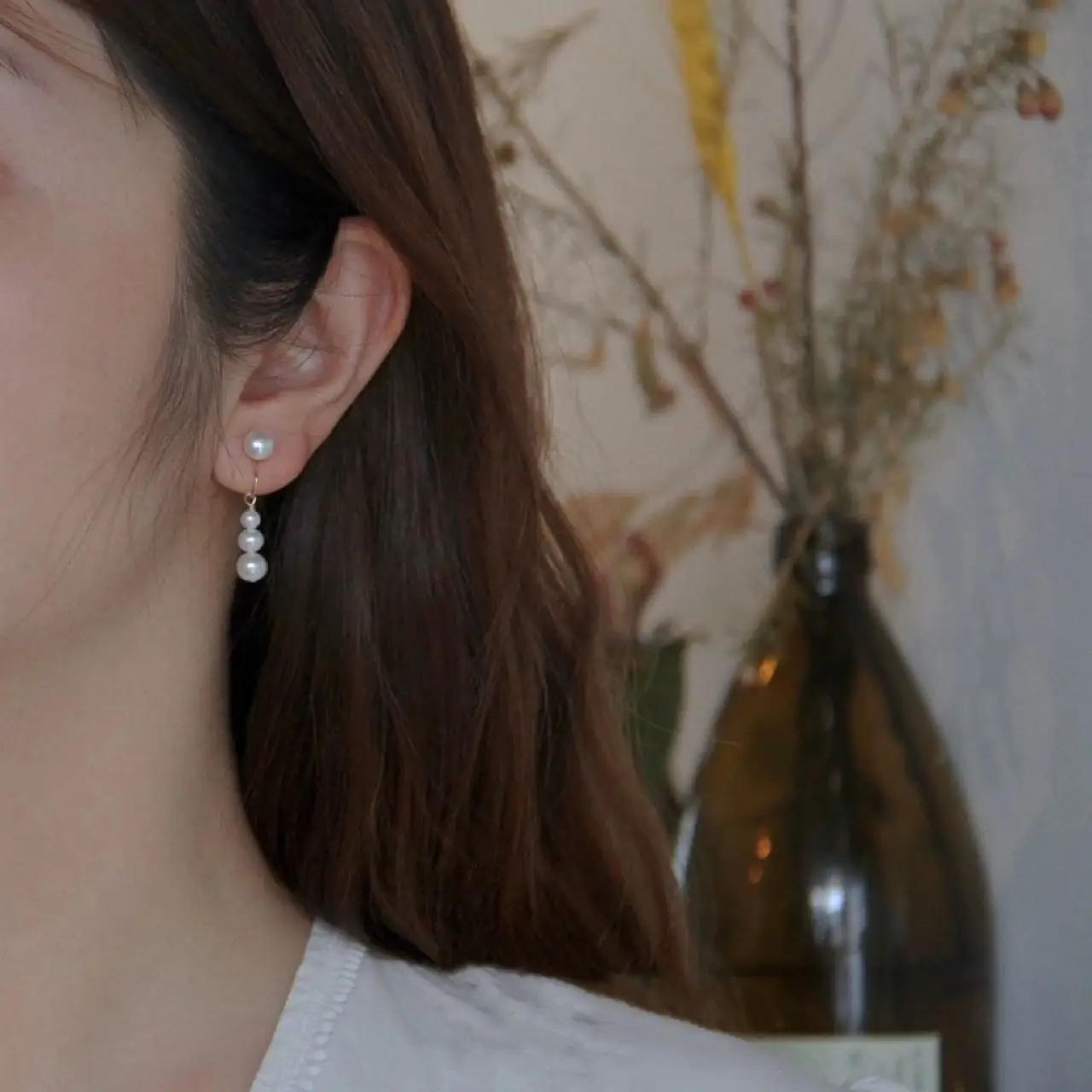 French Style Pearl Earrings for Women - Image 5