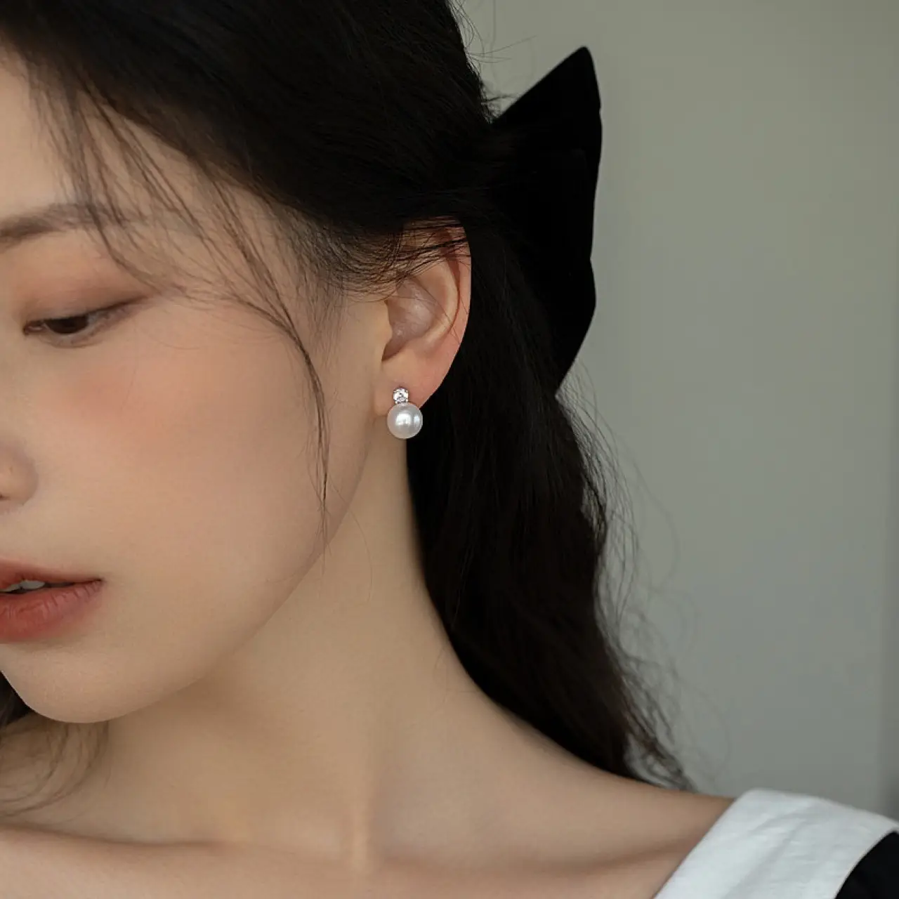 Classic Pearl Earrings with Diamond Top — feature 7
