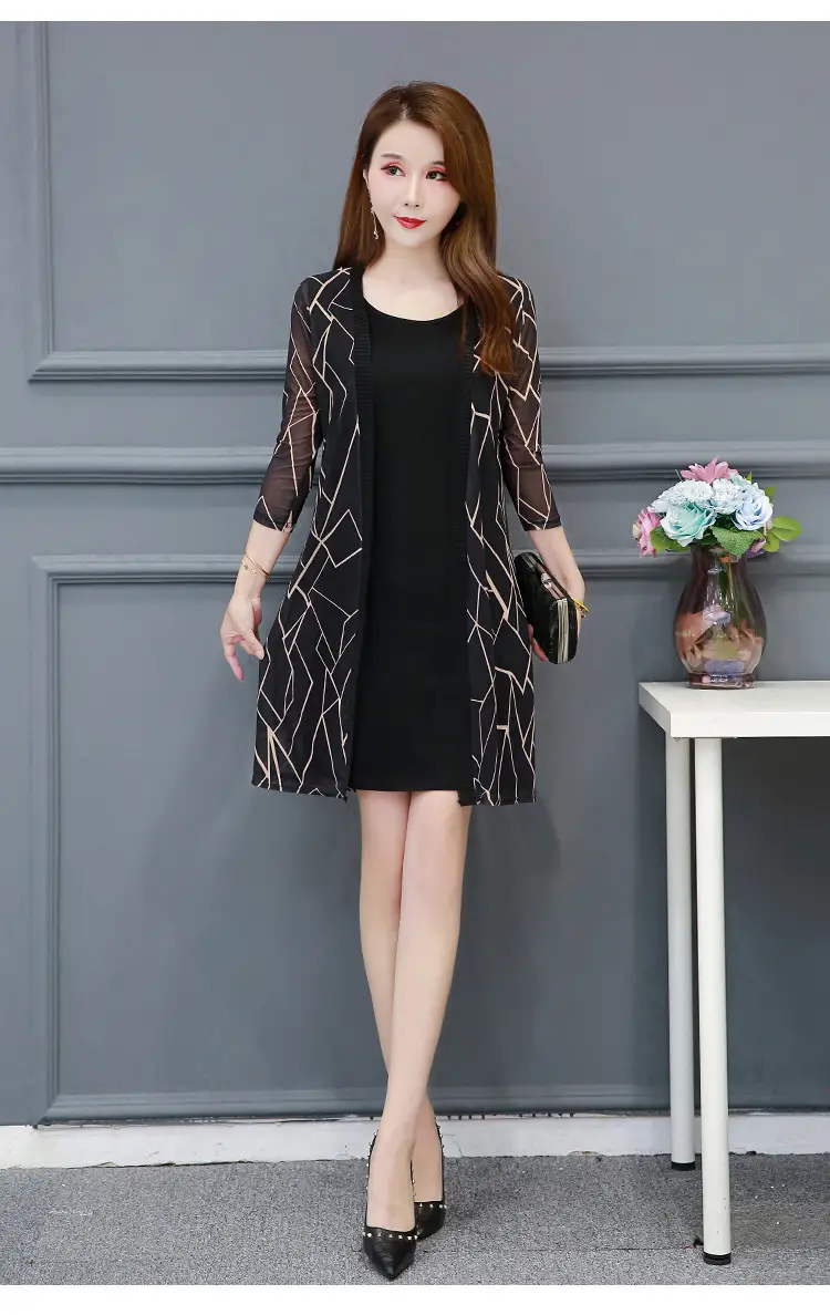 Women's Black Floral Lace Sunscreen Mid-Length Shawl Top Mesh Cardigan — feature 31