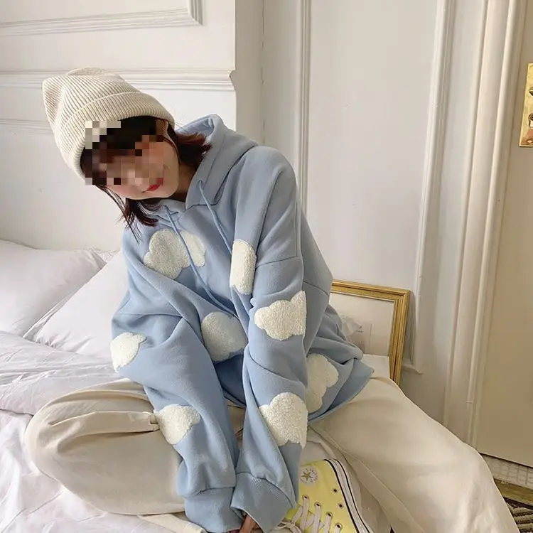 Women Fleece Hoodie Blue Cloud Print Loose Fit — feature 4