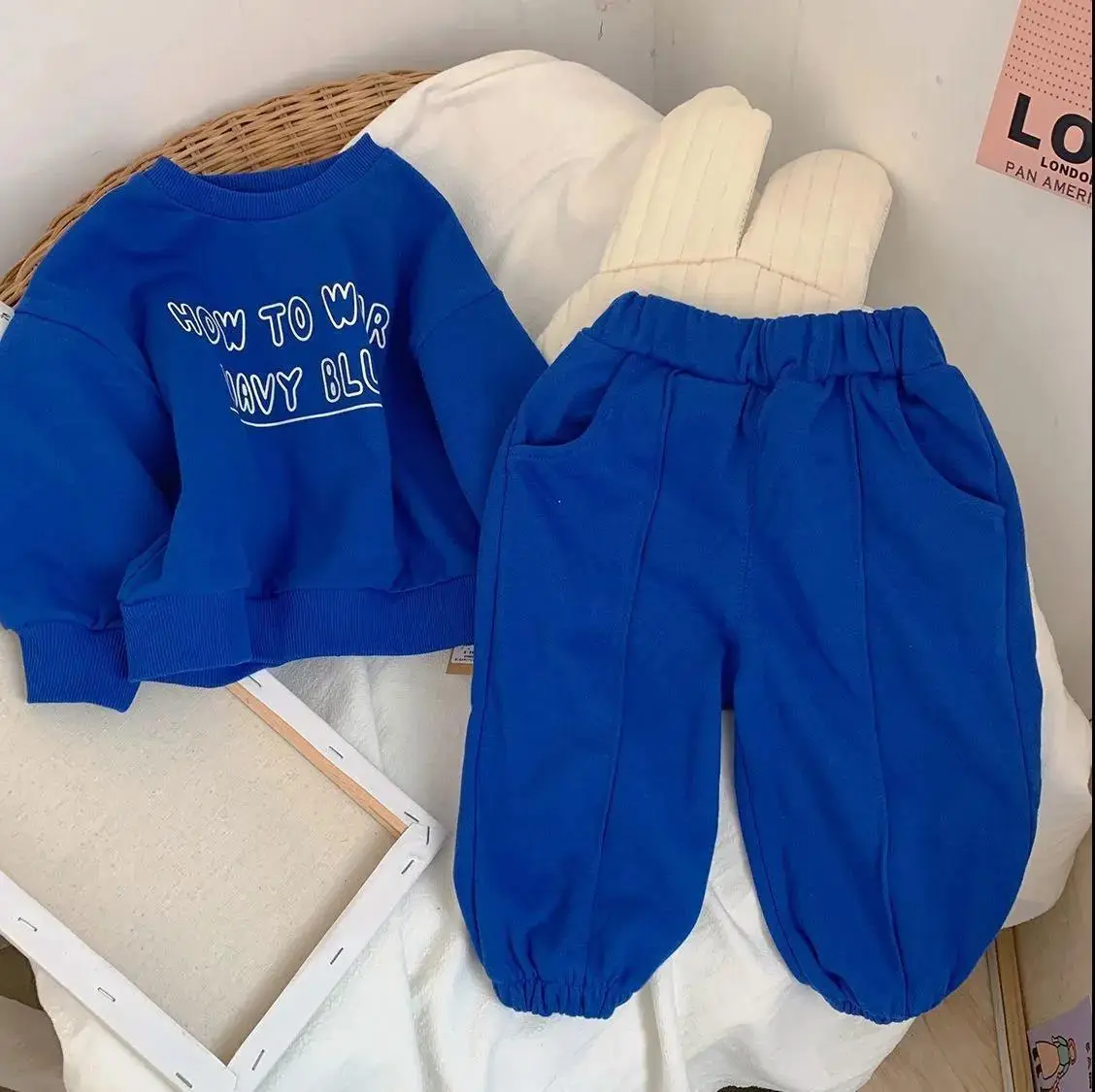 Blue Korean Style Fleece Two-Piece Suit for Boys Girls — feature 1