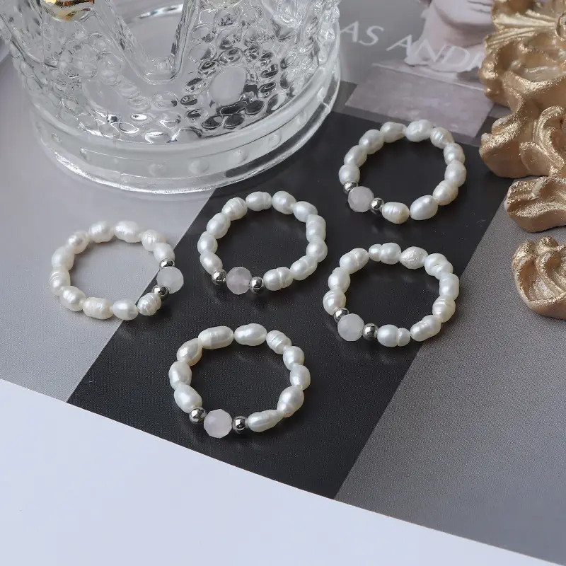 Natural Freshwater Pearl Bracelet with Elastic Band