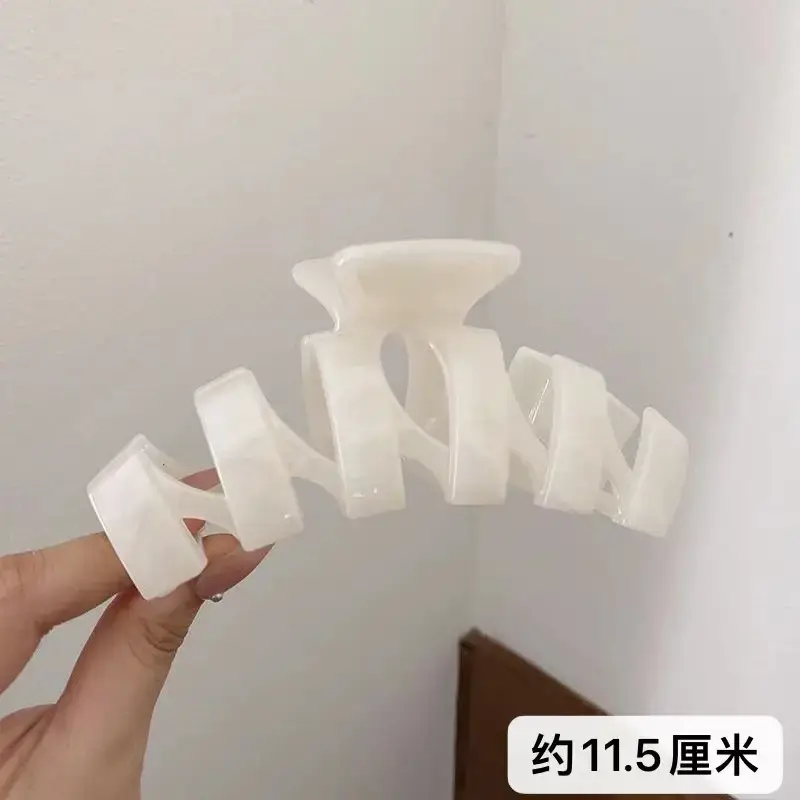 High-Grade Acrylic Shark Clip for Women's Hair - Image 3