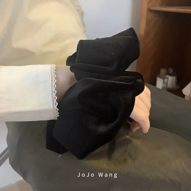 Black Velvet Large Hair Band for Women — feature 3